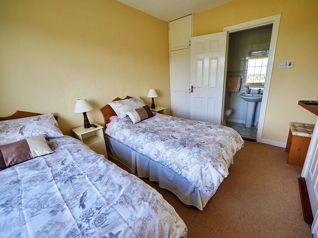 Hawthorn View Bed And Breakfast Thurles Room photo