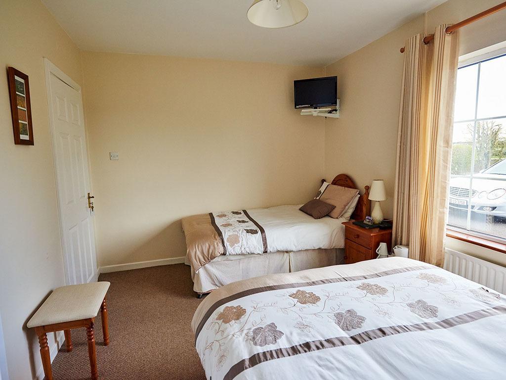 Hawthorn View Bed And Breakfast Thurles Room photo